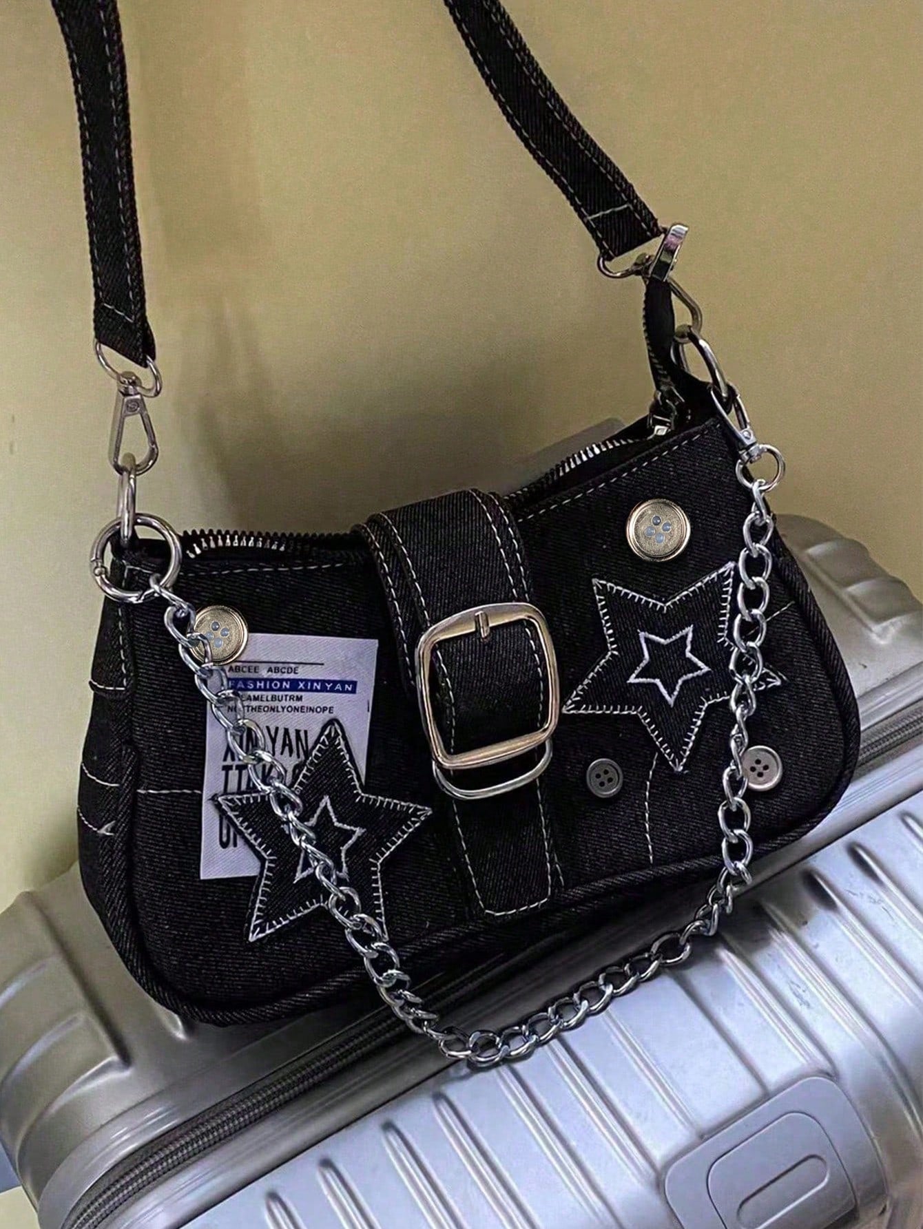 1 Pièce Femmes Nouveaux Zippers Contrastés Épicés Avec Une Lumière Quotidienne Adaptée Aux Fêtes, Festivals, Journées Shopping, Avec Des Chaînes Polyvalentes De Grande Capacité Et Des Sacs Sous Le Bras D'épaule Pour Une Petite Échelle