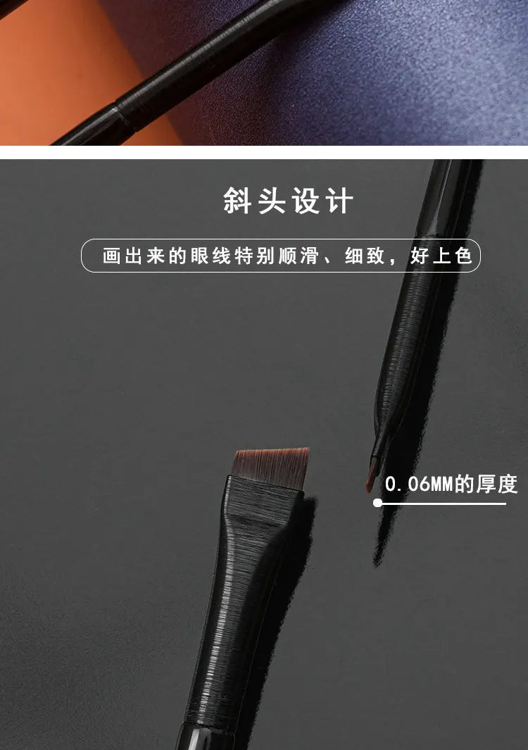 Pinceau Maquillage Ultra-Fin - Brosse Angulaire pour Eye-Liner et Sourcils, Poils Synthétiques Précis, Outil Cosmétique Professionnel.