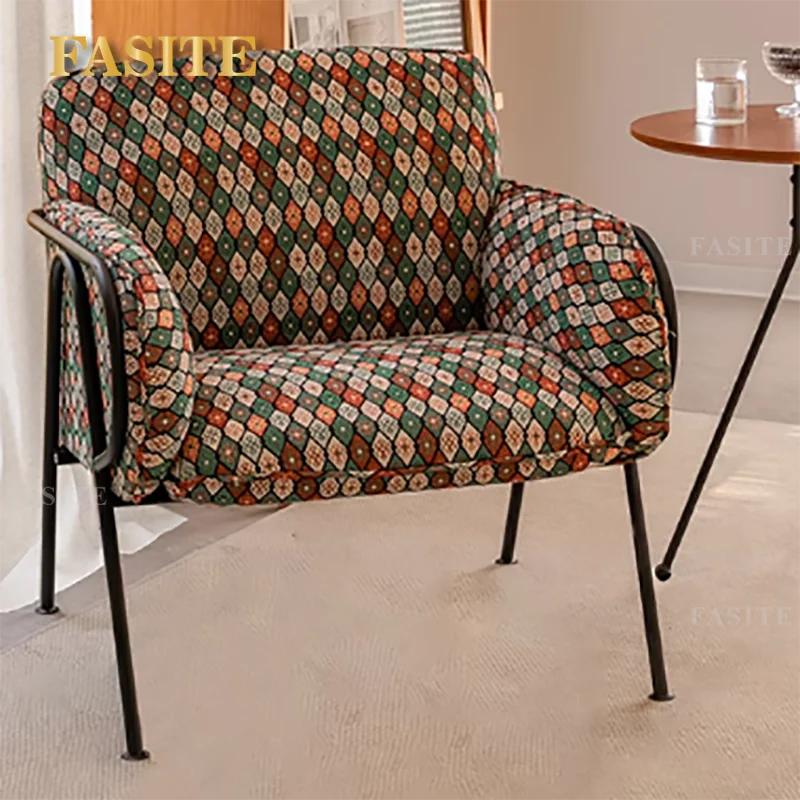 Chaise moderne de luxe pour café – Design minimaliste, ergonomique, idéale pour appartement ou salon Meuble