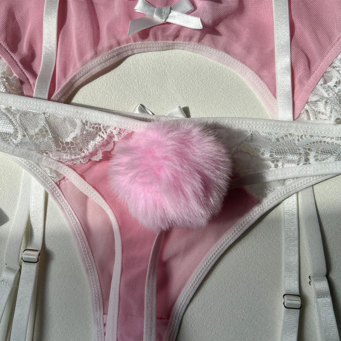 Yimunancy Ensemble de lingerie féminine 5 pièces de couleur contrastée Soutien-gorge ras du cou avec nœud + ensemble de sous-vêtements boule Bas Jarretière Kit