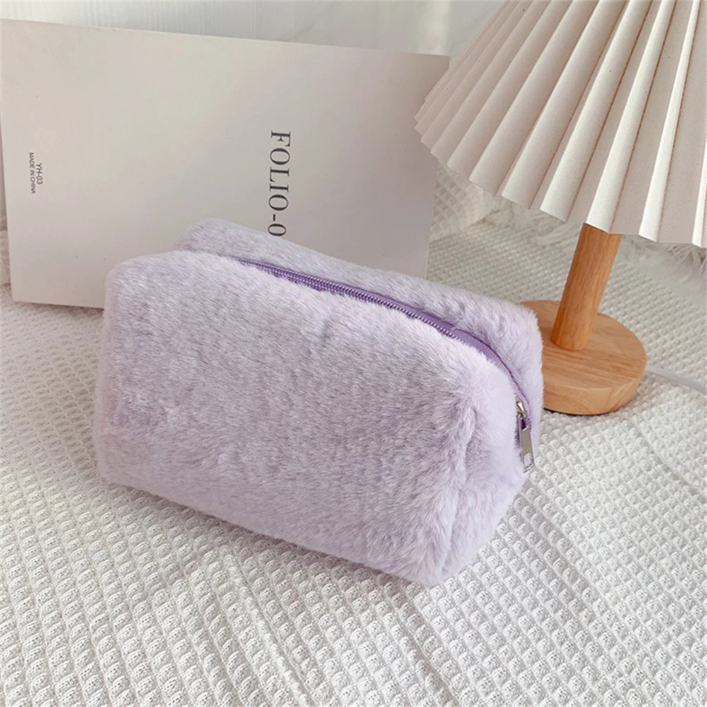 Sac de Maquillage en Fourrure pour Femmes - Trousse Cosmétique Souple de Voyage, Organiseur de Maquillage, Sac à Main Solide pour Jeunes Filles.