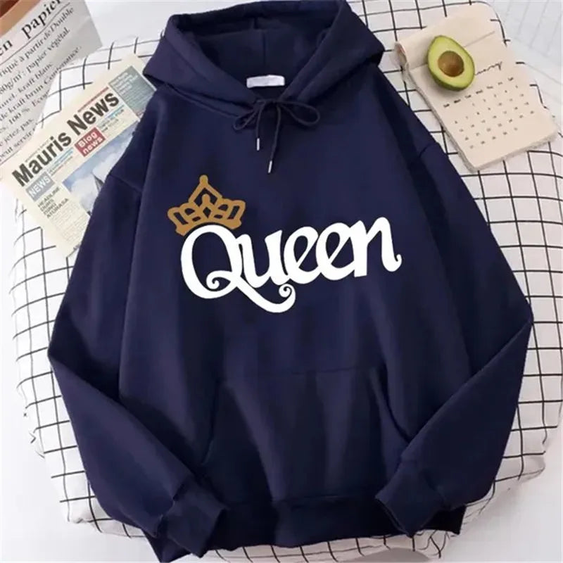 Sweatshirt à capuche rose pour femmes "QUEEN" en polaire : sweat-shirt avec imprimé mignon, pull décontracté pour filles adolescentes, parfait pour le sport et les loisirs.