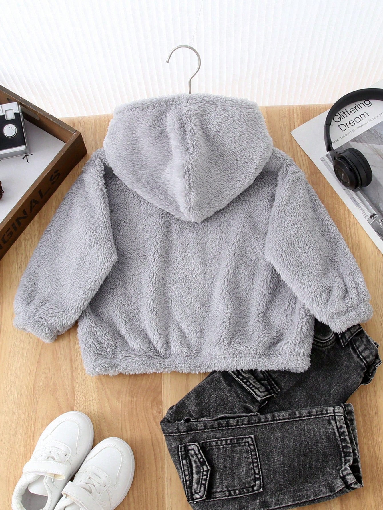 1 pièce sweat-shirt à capuche zippé, essentiel pour les tenues de jeunes garçons, style décontracté, collège, confortable et simple, avec broderie lettres, demi-fermeture éclair, épais et chaud, convient pour l'école, les voyages, les sports, l'automne e