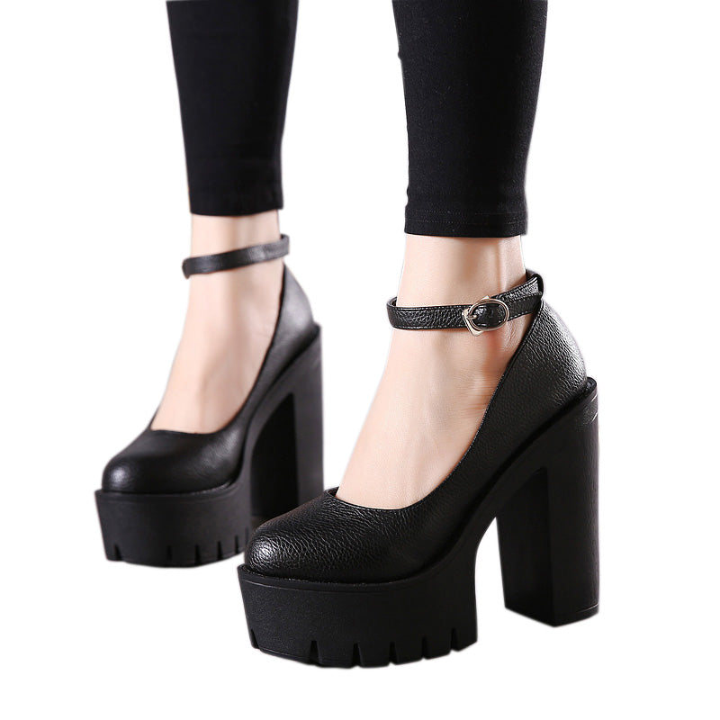 Chaussures à talons hauts décontractées pour le printemps et l'automne, avec un talon épais et une plateforme sexy.