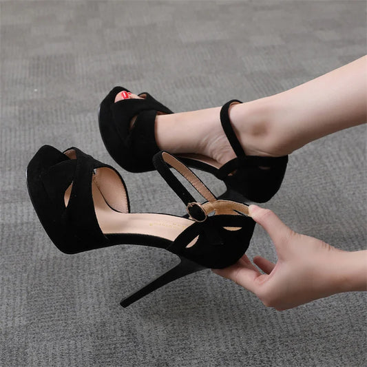 Sandales de Luxe pour Femmes avec Talons Hauts de 12 cm : Sandales sexy avec plateforme et brides, ouvertes à l'avant, idéales pour les mariages ou les soirées.