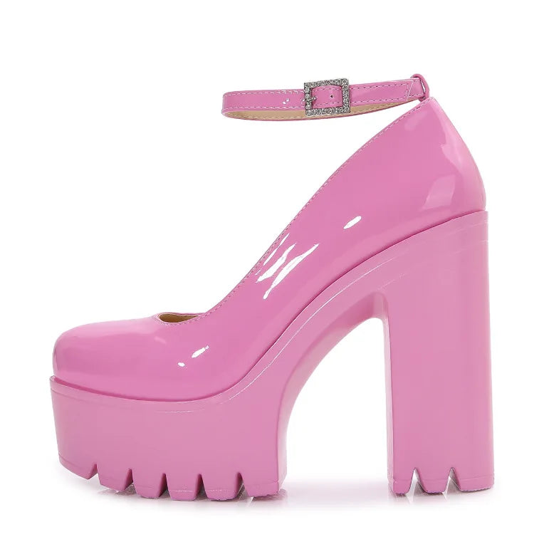 Chaussures à talons hauts décontractées pour le printemps et l'automne, avec un talon épais et une plateforme sexy.