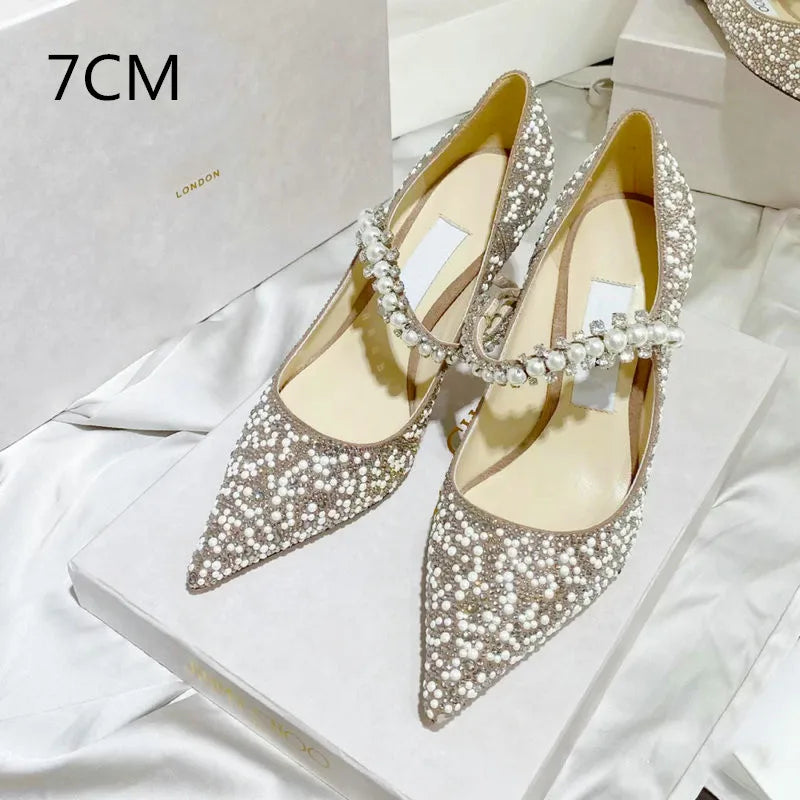 Chaussures de mariage 2024, ballerines et talons hauts en cristal, bout pointu, idéales pour soirées et cérémonies.