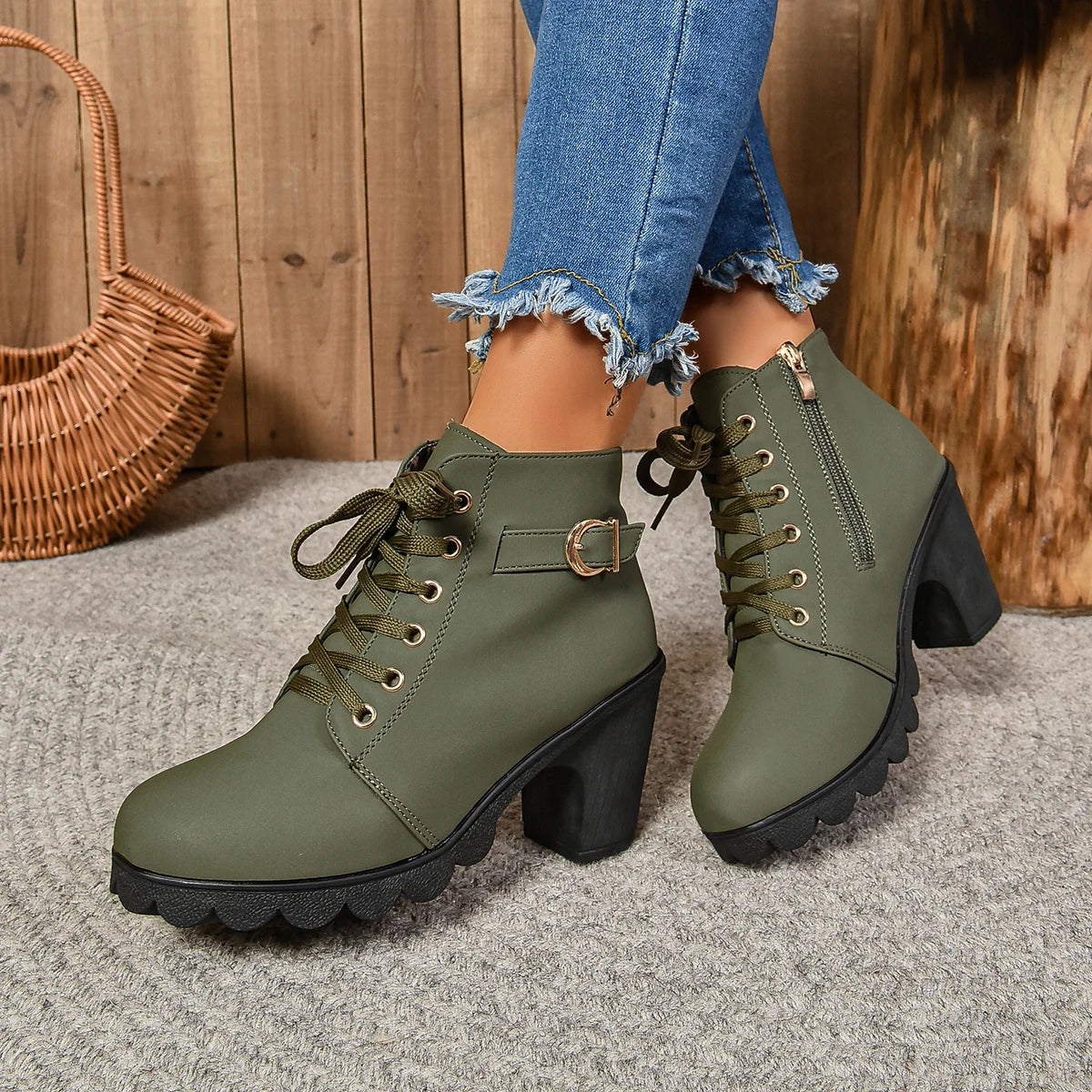 Bottes à talons hauts pour femmes, de haute qualité, avec des lacets, conçues pour les saisons printemps-hiver.