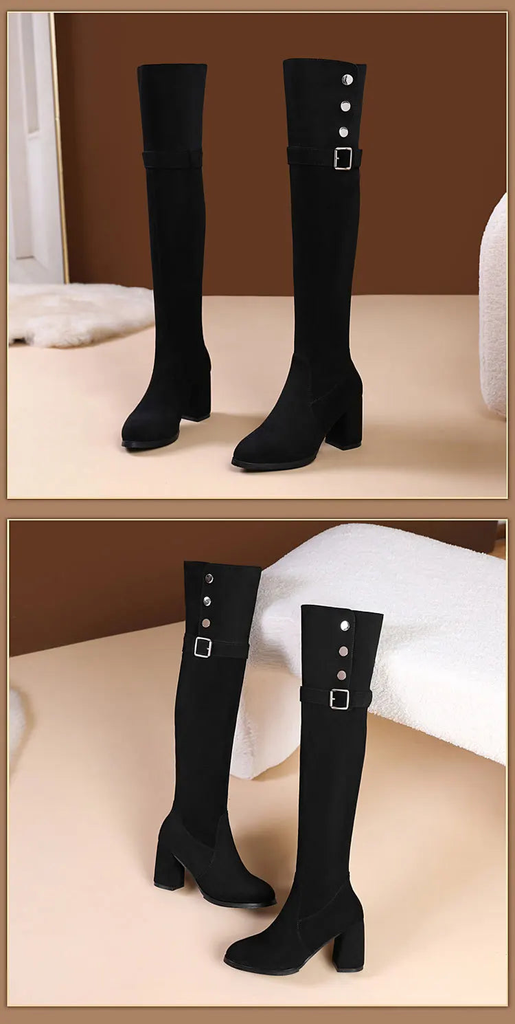 Bottes pour femmes au-dessus du genou en suède, à talons hauts sexy, avec boucle et design ajusté pour les cuisses.
