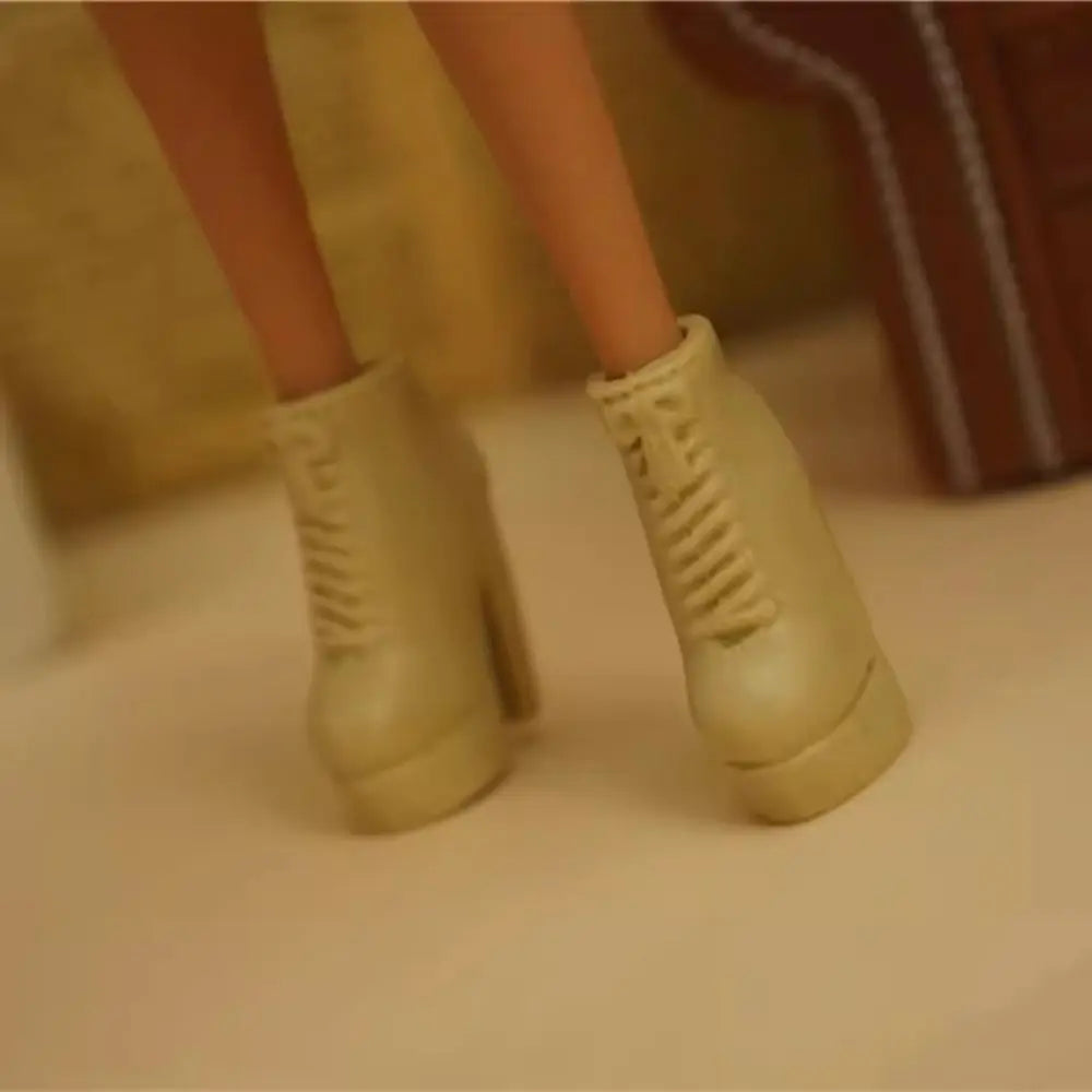 Bottes à talons hauts de qualité, chaussures pour poupée 1/6, modèle super, chaussures pour poupée de 30 cm, sandales originales, chaussures décontractées pour poupée, bottes pour poupée féminine.