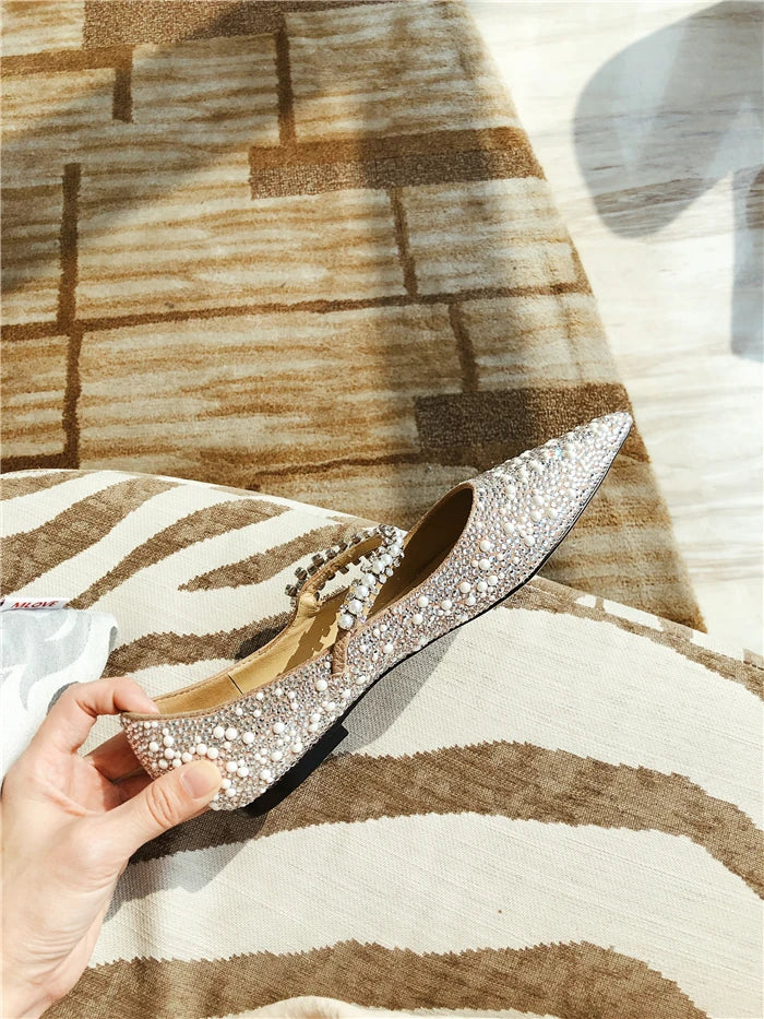 Chaussures de mariage 2024, ballerines et talons hauts en cristal, bout pointu, idéales pour soirées et cérémonies.