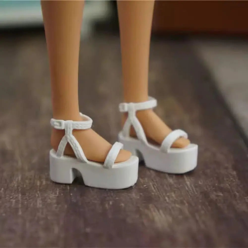 Bottes à talons hauts de qualité, chaussures pour poupée 1/6, modèle super, chaussures pour poupée de 30 cm, sandales originales, chaussures décontractées pour poupée, bottes pour poupée féminine.