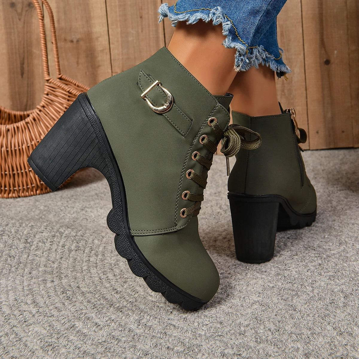 Bottes à talons hauts pour femmes, de haute qualité, avec des lacets, conçues pour les saisons printemps-hiver.