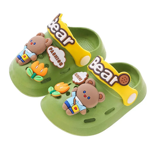 Chaussons d'été pour enfants, garçons et filles, doux pour le bain des bébés, avec semelles souples, design mignon et cartoon, chaussures pour garçons et filles.