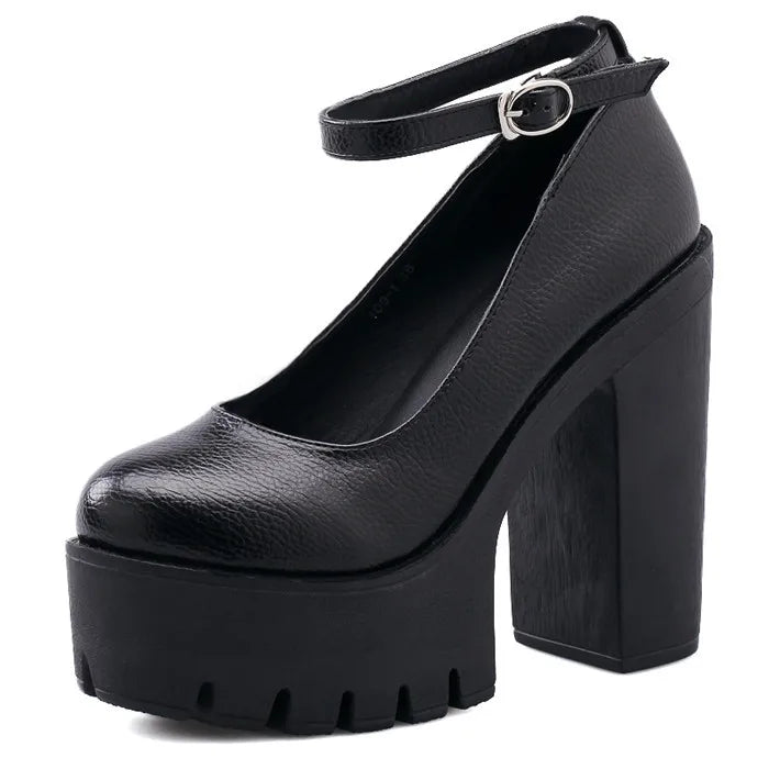 Chaussures à talons hauts décontractées pour le printemps et l'automne, avec un talon épais et une plateforme sexy.