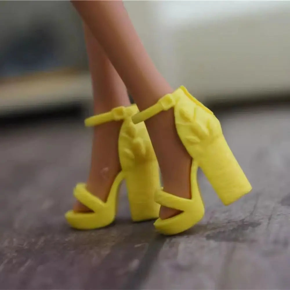 Bottes à talons hauts de qualité, chaussures pour poupée 1/6, modèle super, chaussures pour poupée de 30 cm, sandales originales, chaussures décontractées pour poupée, bottes pour poupée féminine.